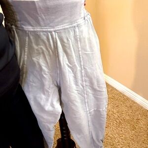 Free people! Super cute casual pants